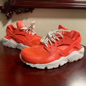 nike huarache coral